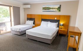 Sundowner Hotel